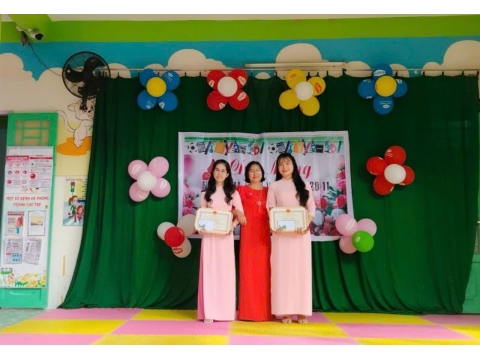 Tổ chức sinh nhật tại Sen Hồng