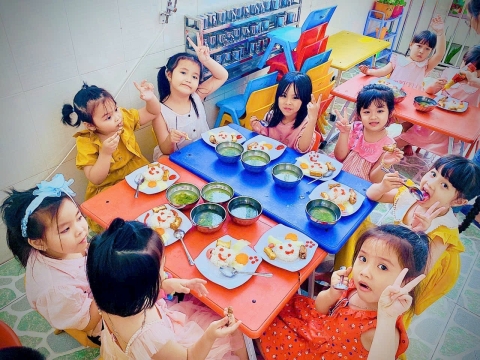 Tổ chức sinh nhật tại Sen Hồng